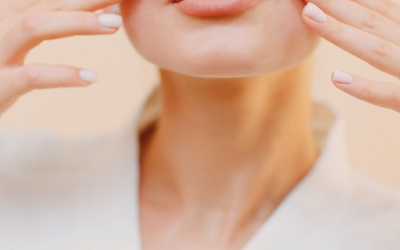 Gua Sha vs Face Yoga: Diferencias y Cómo Combinarlos
